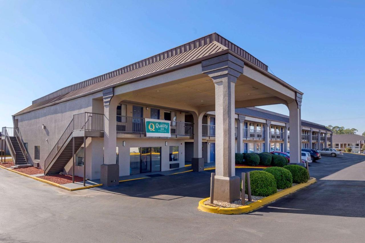 Quality Inn Ешберн Екстер'єр фото
